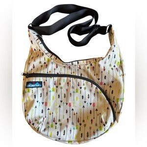 KAVU Sydney Crossbody Satchel in Arrow Dynamic Print